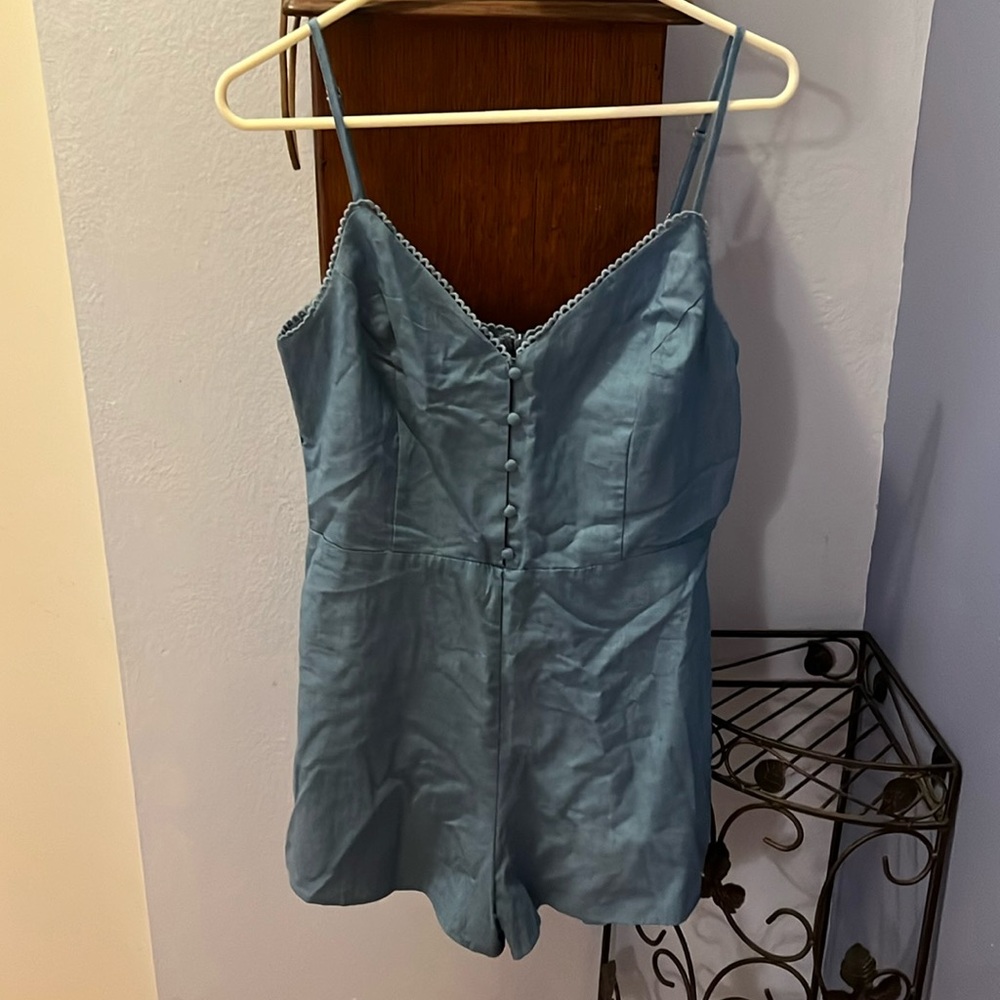 Lulu’s, Size M, blue denim romper with buttons